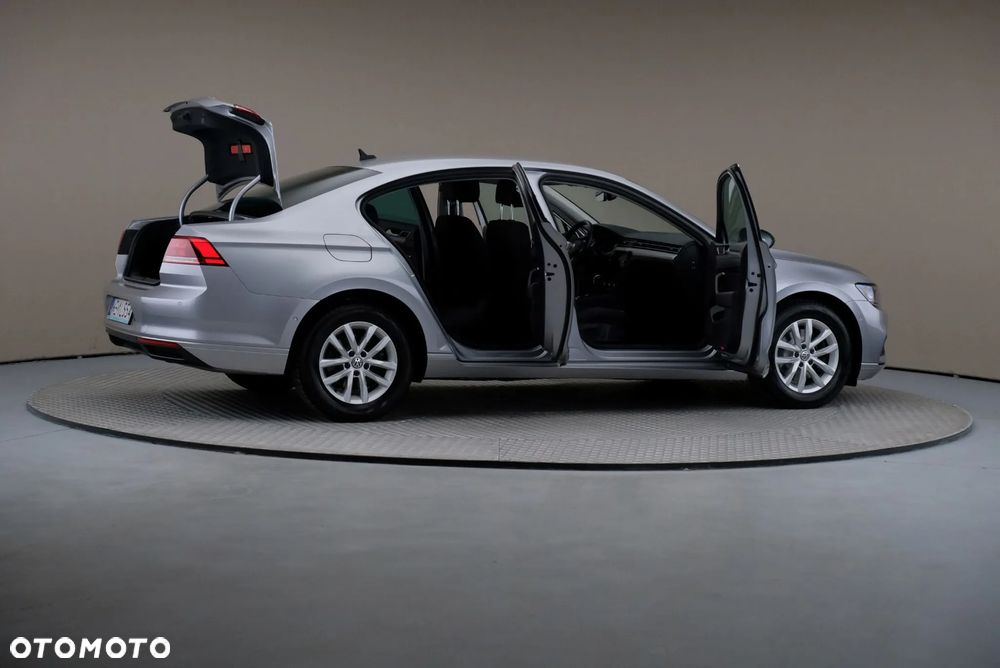 Volkswagen Passat 1.5 TSI EVO Business DSG - 4