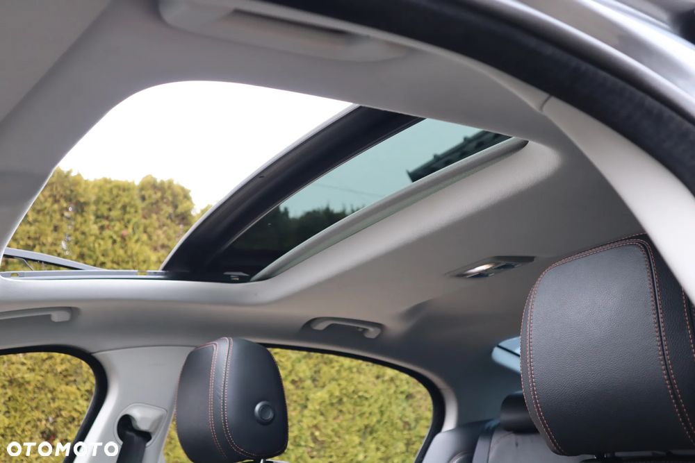 Jaguar XE 20d Prestige - 30