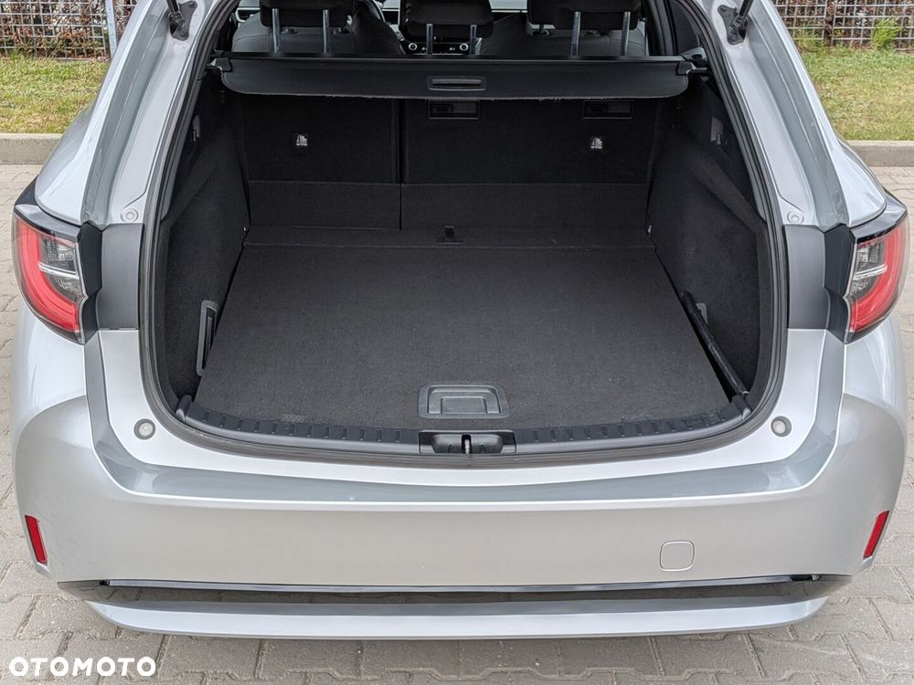 Toyota Corolla 1.8 Hybrid Comfort - 40
