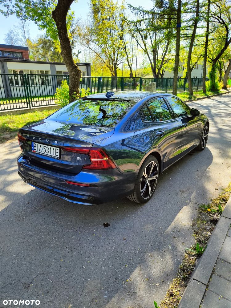 Volvo S60 B5 B AWD Plus Dark - 6