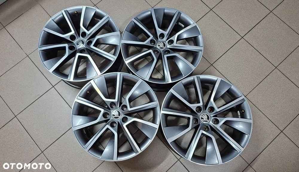 Felgi Aluminiowe 18 Skoda Octavia III 5x112 ET 43 Braga - 1