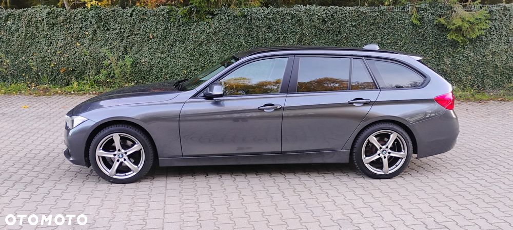 BMW Seria 3 318d Sport Line - 2