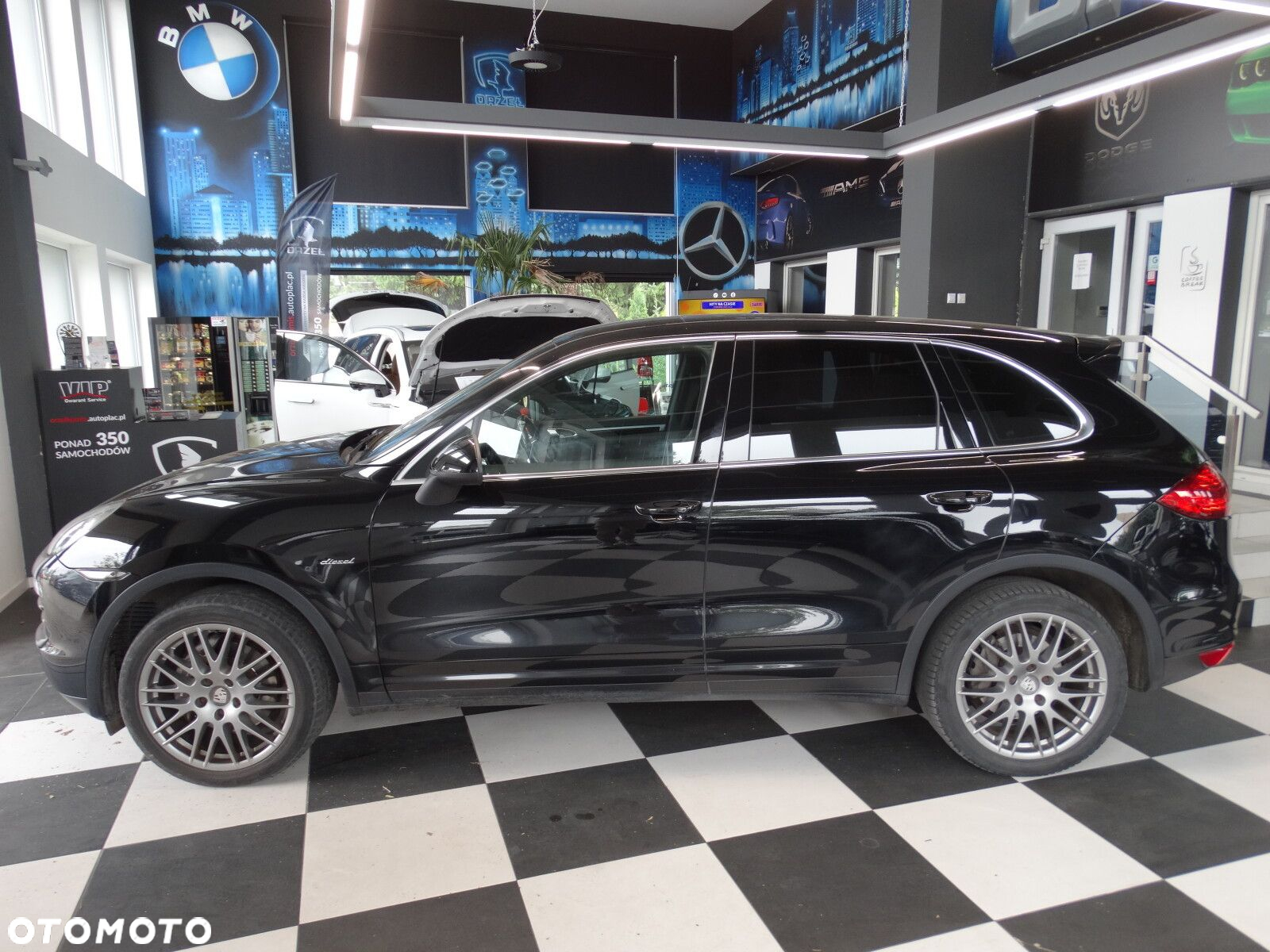Porsche Cayenne - 4