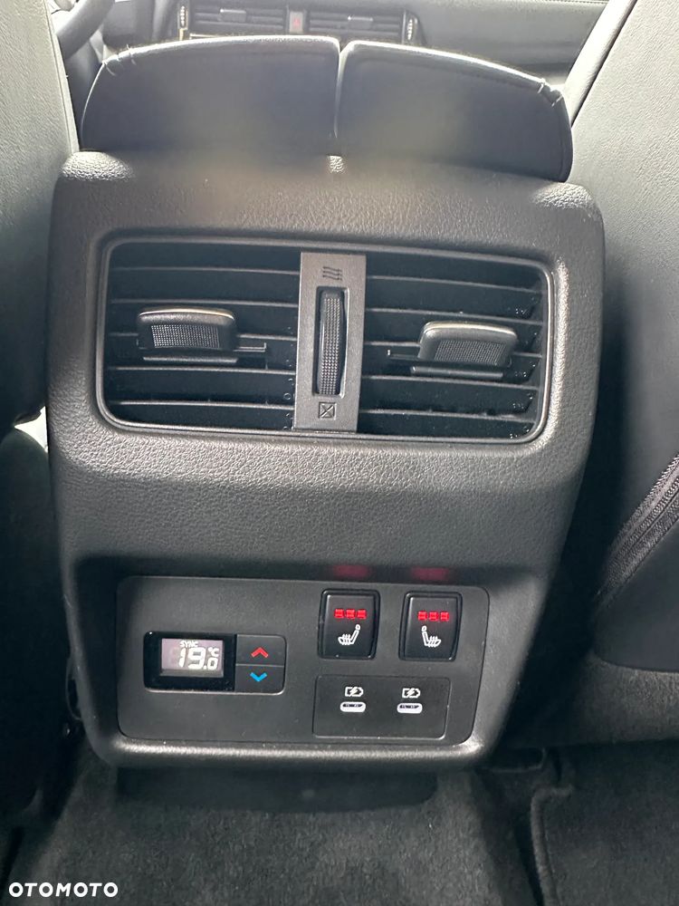 Nissan X-Trail 1.5 VC-T MHEV N-Connecta 2WD Xtronic 7os - 25