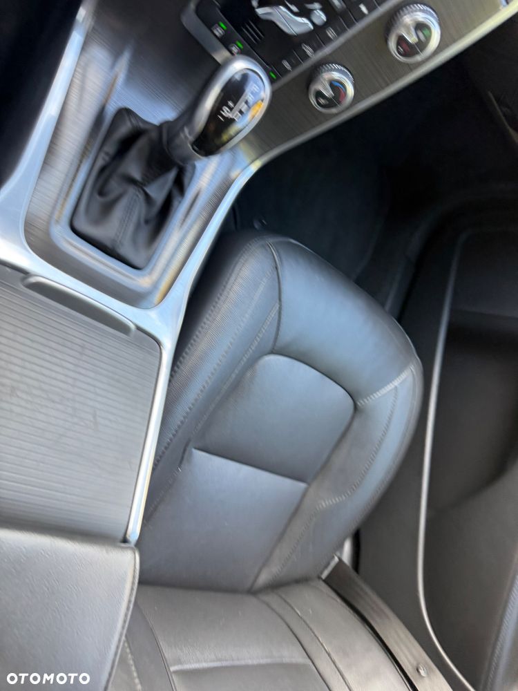 Volvo V70 D4 Geartronic Summum - 26