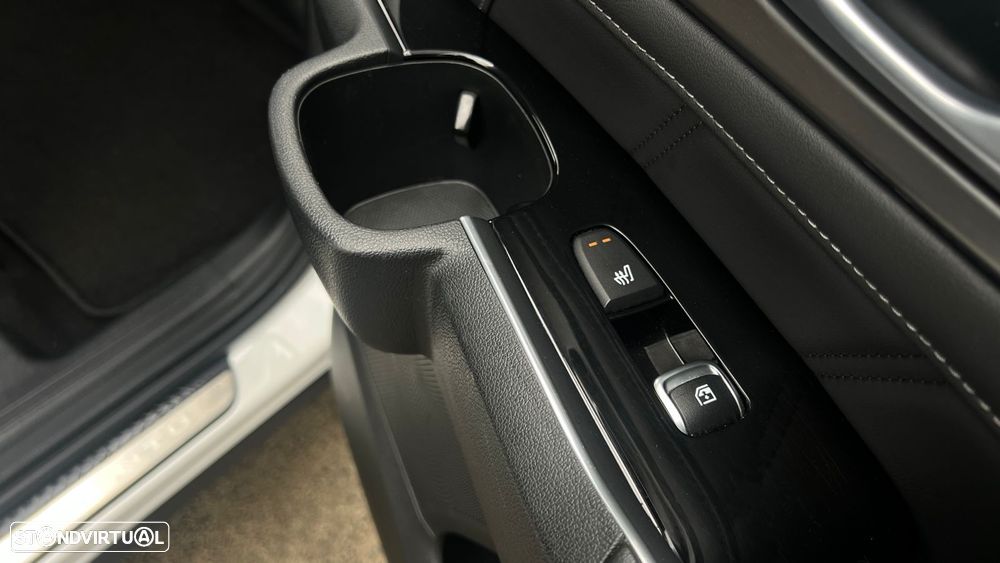 Kia Sorento 1.6 T-GDI HEV Concept - 24