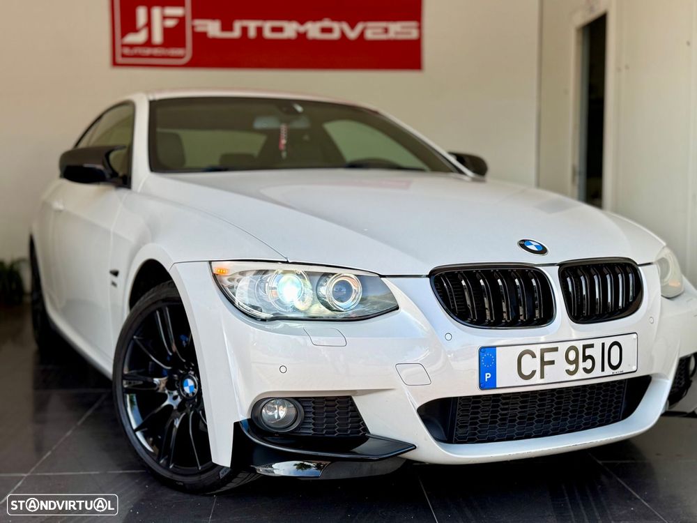 BMW 320 d xDrive Coupe Edição M - 2
