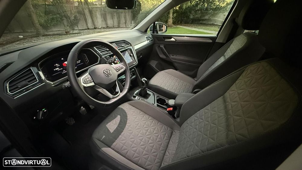 VW Tiguan 1.5 TSI Confortline - 4