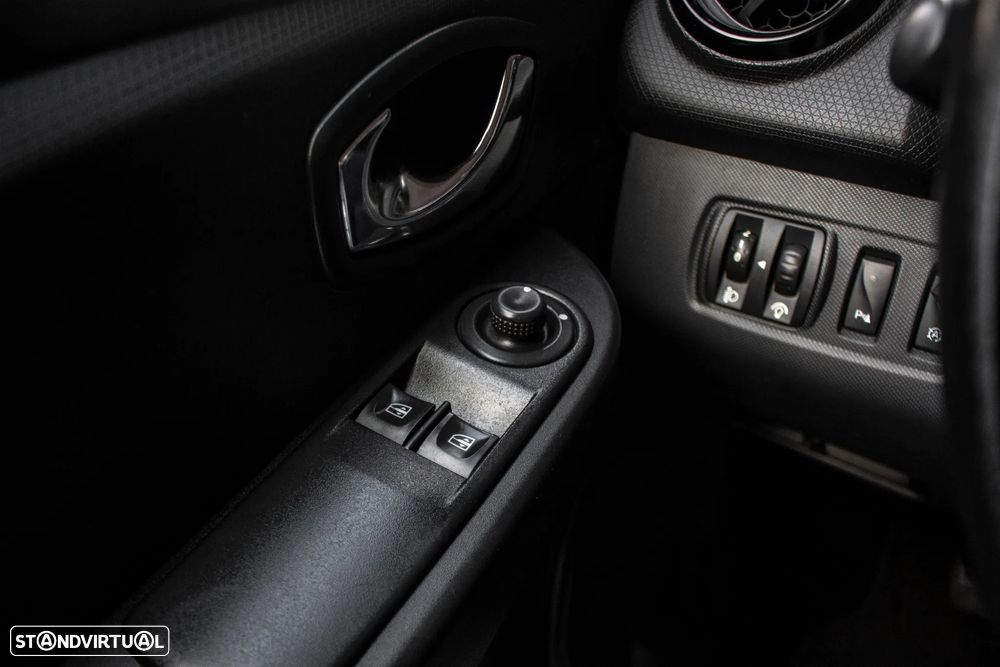 Renault Clio Sport Tourer 1.5 dCi Limited - 19