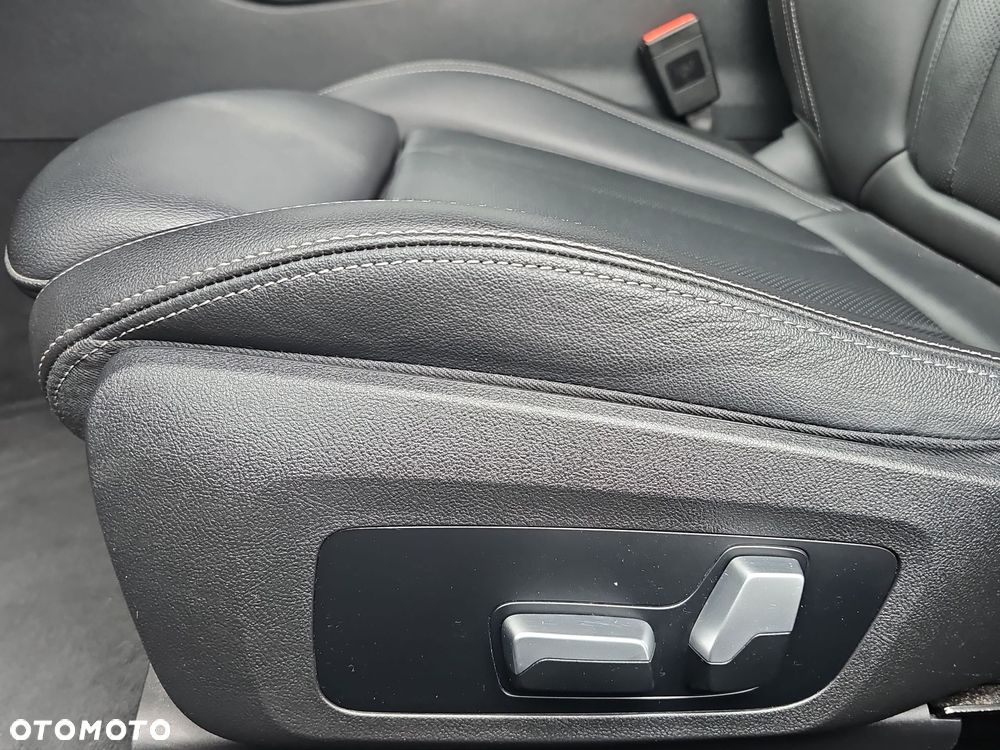 BMW Seria 3 - 24