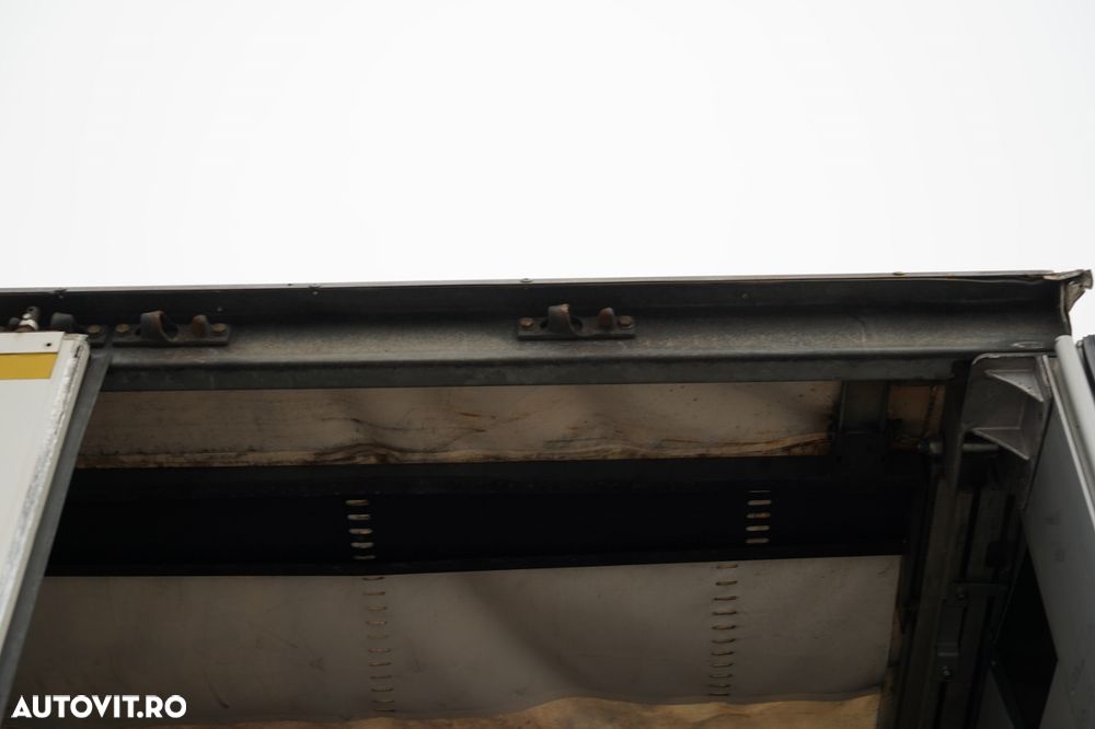 Fruehauf CORTINĂ / STANDARD / LIFT / BALCĂ PODEA PUTERNICĂ / AXĂ RIDICATĂ - 24