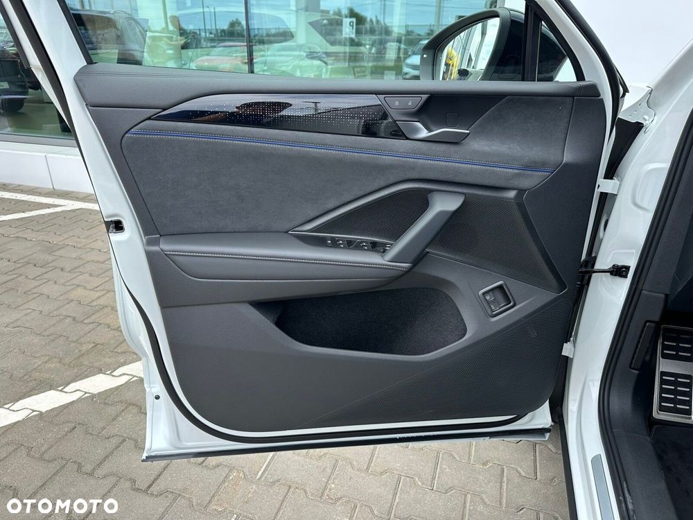 Volkswagen Tiguan - 11