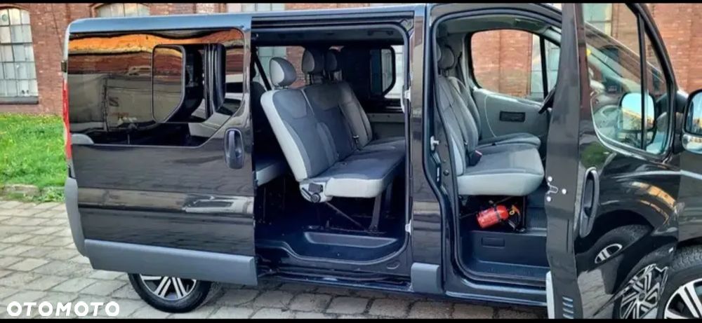 Opel Vivaro - 9