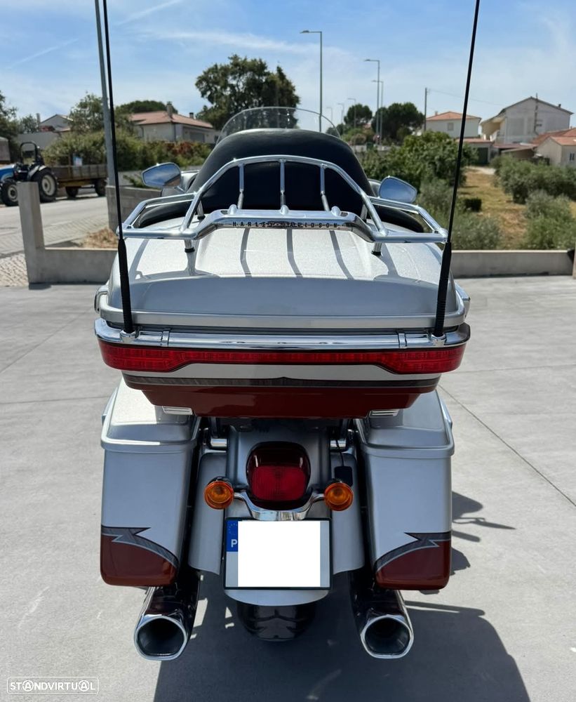 Harley-Davidson Ultra FLHTKSE Ultra Limited CVO - 5