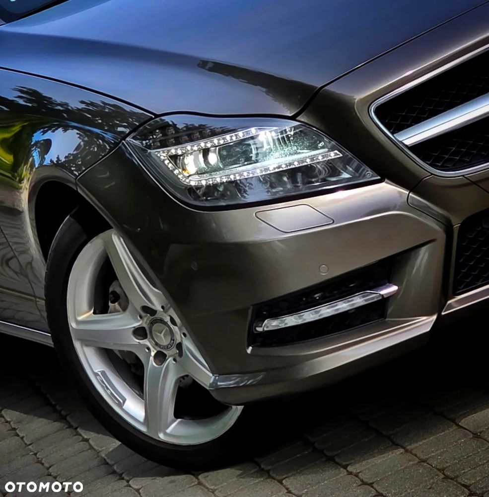 Mercedes-Benz CLS 350 CDI 4-Matic BlueEff - 12