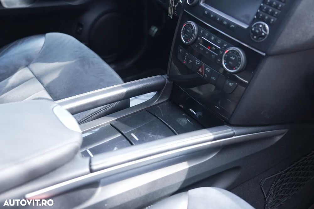 Mercedes-Benz ML - 19