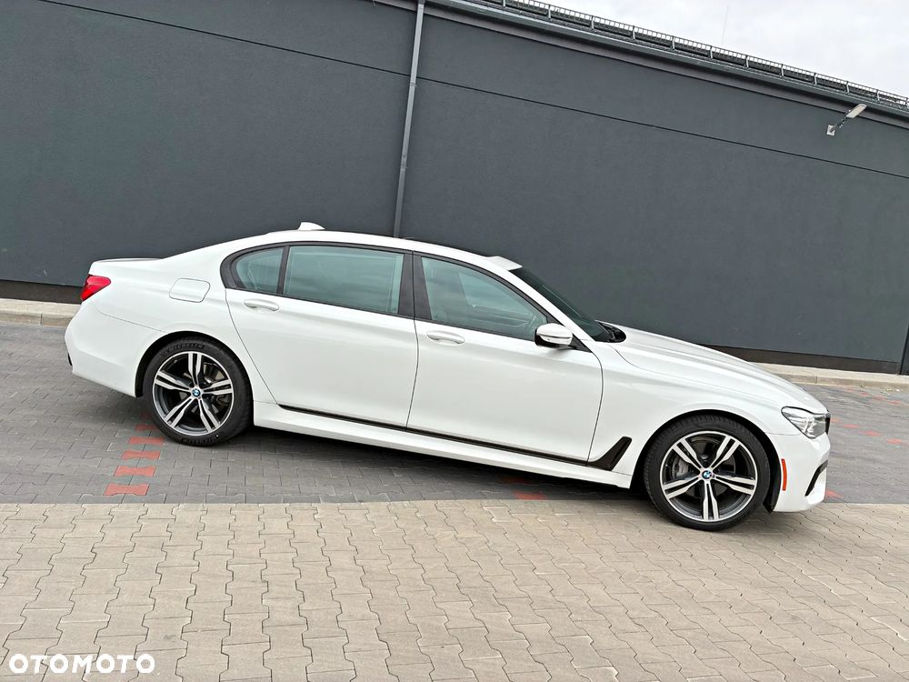 BMW Seria 7 740Li - 6