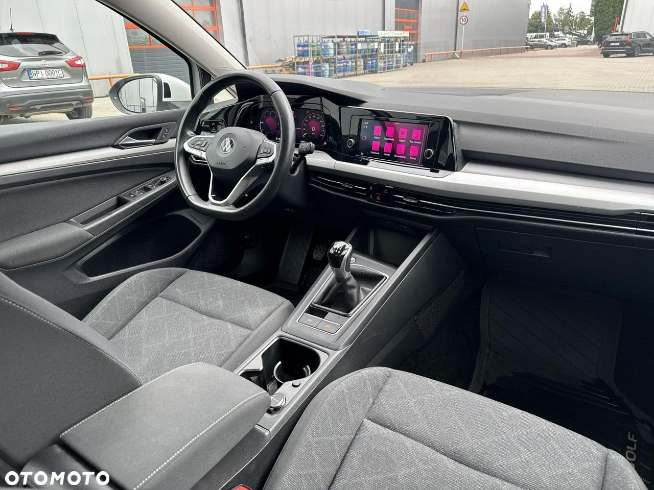 Volkswagen Golf - 21