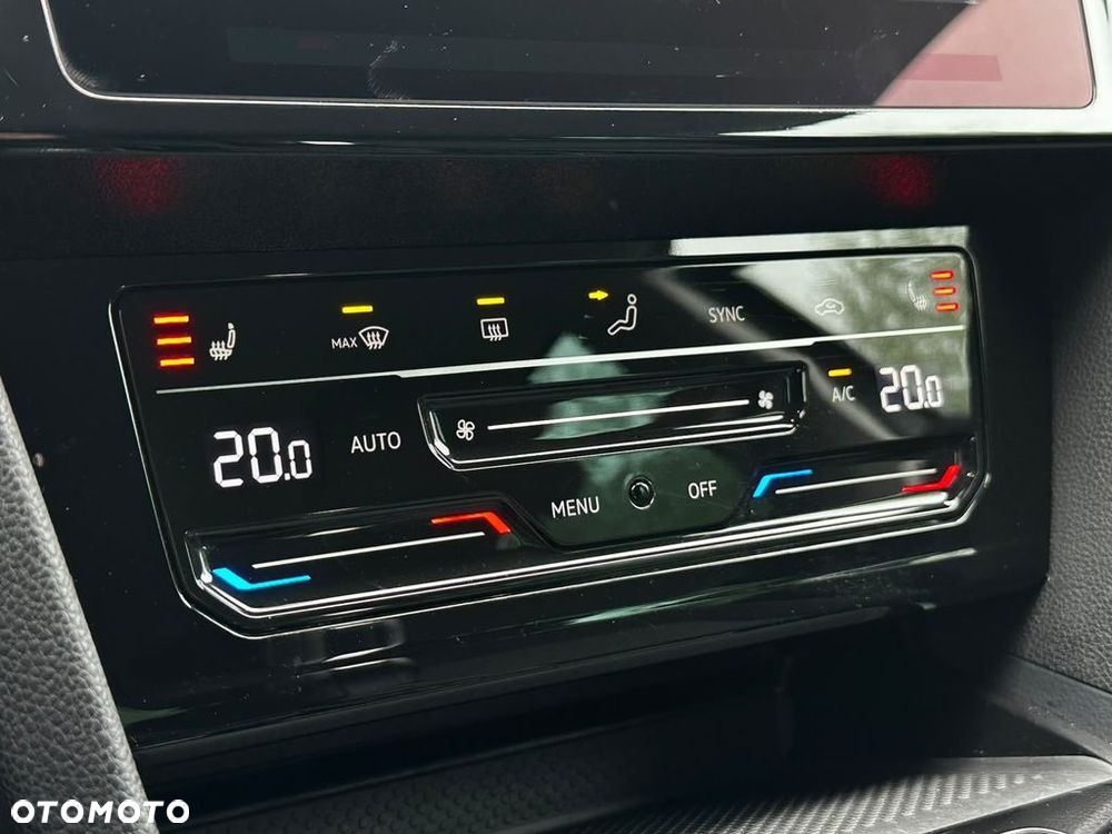 Volkswagen Passat - 25