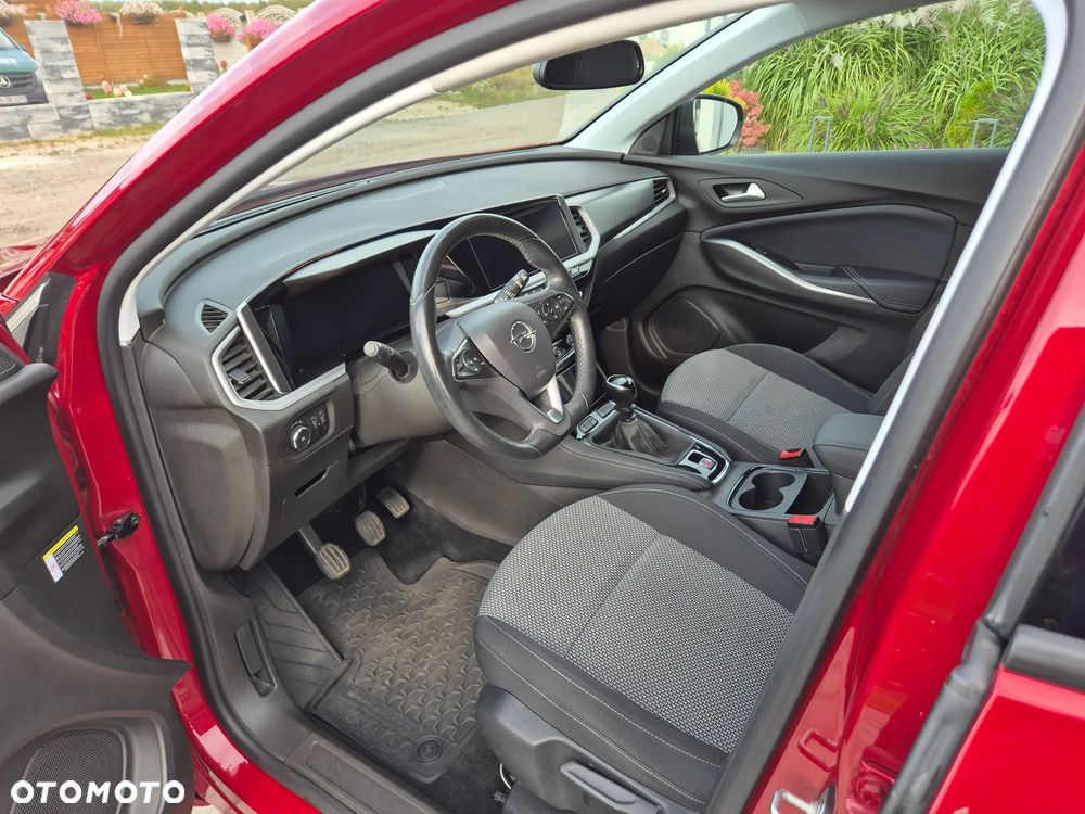 Opel Grandland 1.2 T Business Edition S&S - 8