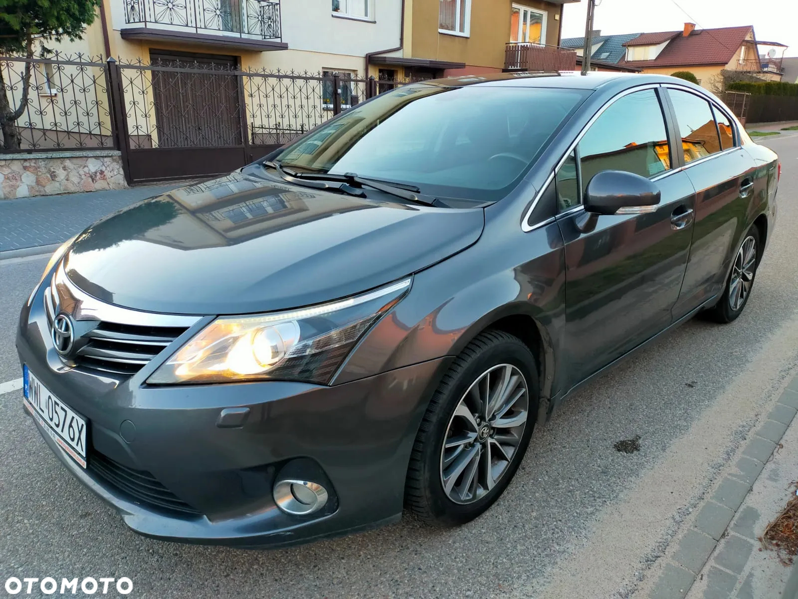 Toyota Avensis - 2