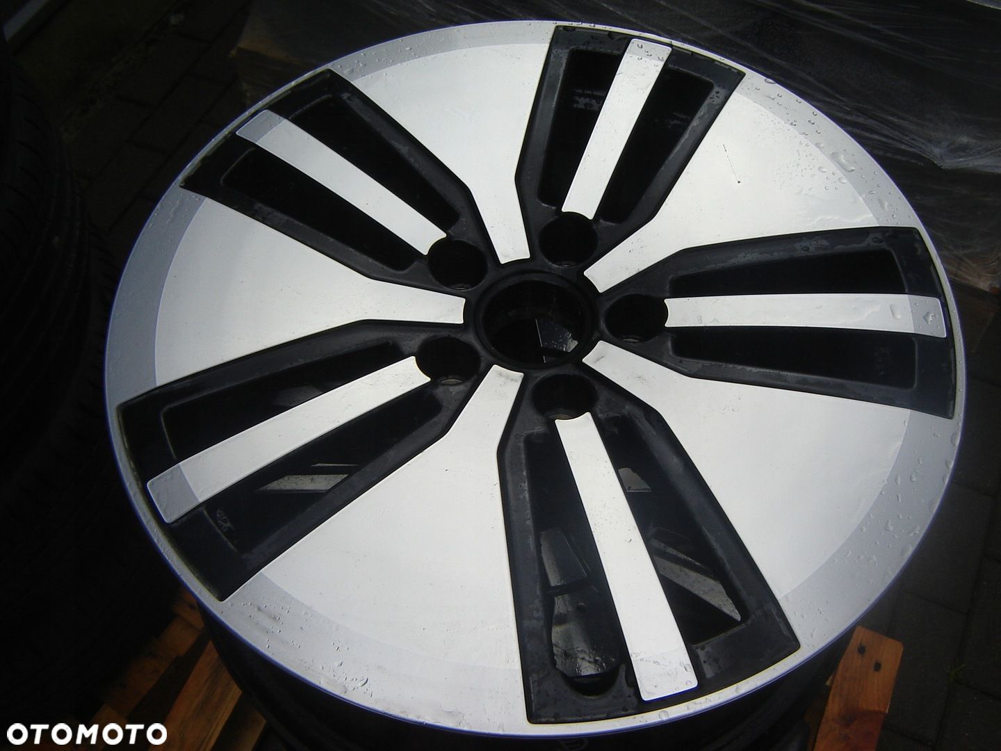 VW PASSAT B8 GTE FELGI 3G0601025 AM NOWE ORYGINAŁ - 1