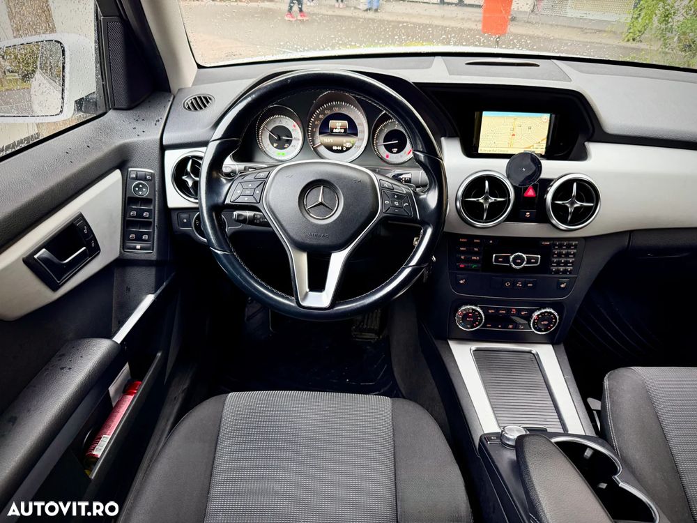 Mercedes-Benz GLK - 12