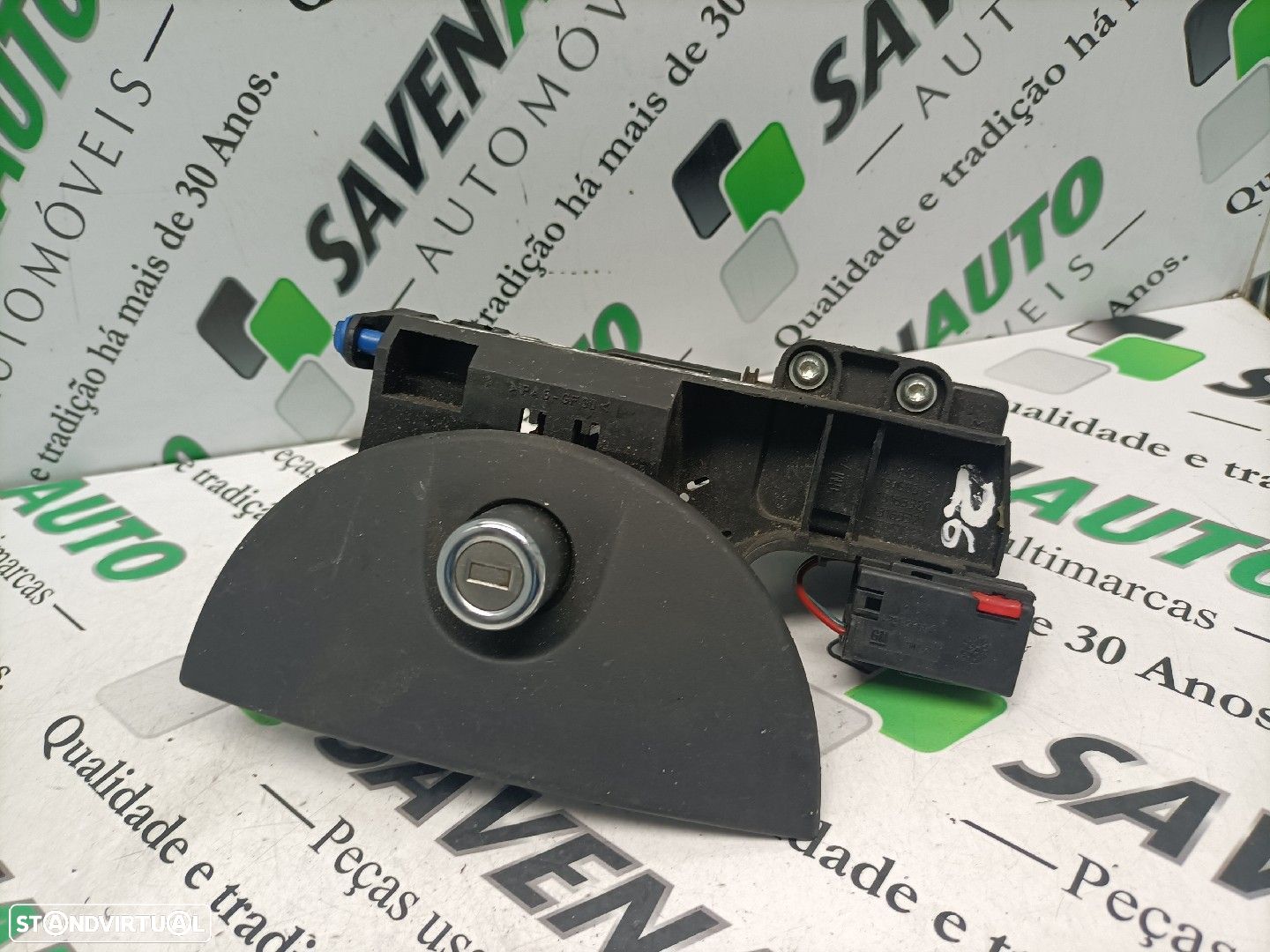 Interruptor / Switch / Botão Da Mala Opel Meriva A Veículo Multiuso (X - 1