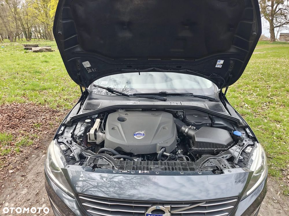 Volvo V60 D4 Drive-E Summum - 11