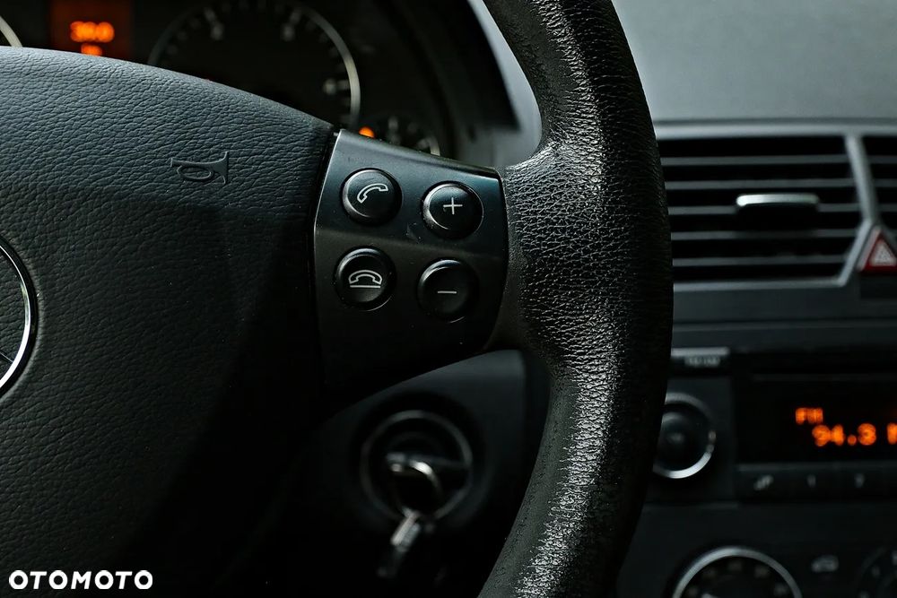 Mercedes-Benz Klasa A 180 CDI - 38