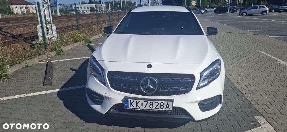Mercedes-Benz GLA 200 7G-DCT AMG Line - 7