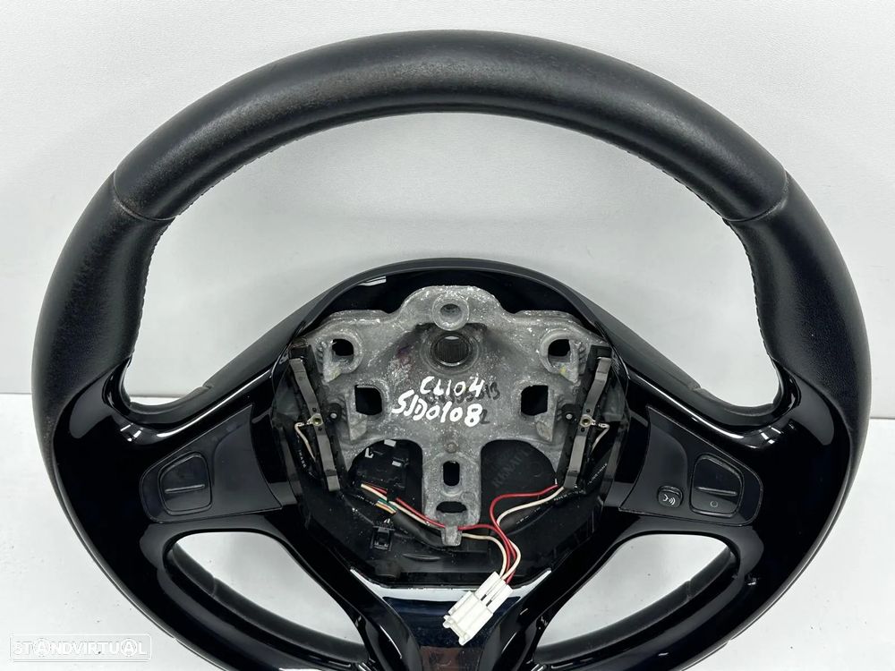 Volante - Renault Clio IV (2018) - 5