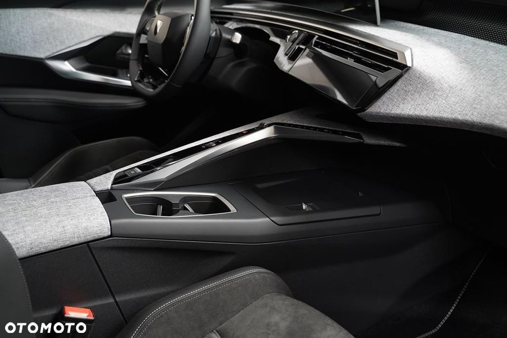 Peugeot 3008 1.2 PureTech mHEV GT Exclusive e-DCS6 - 21