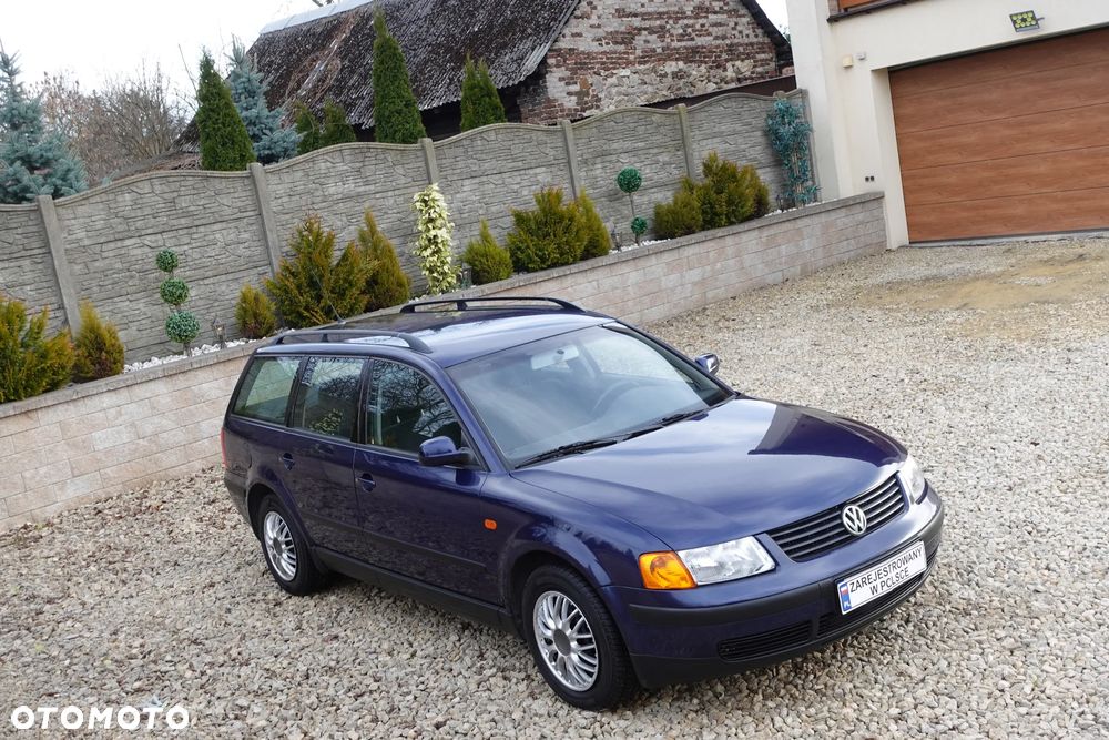 Volkswagen Passat - 12
