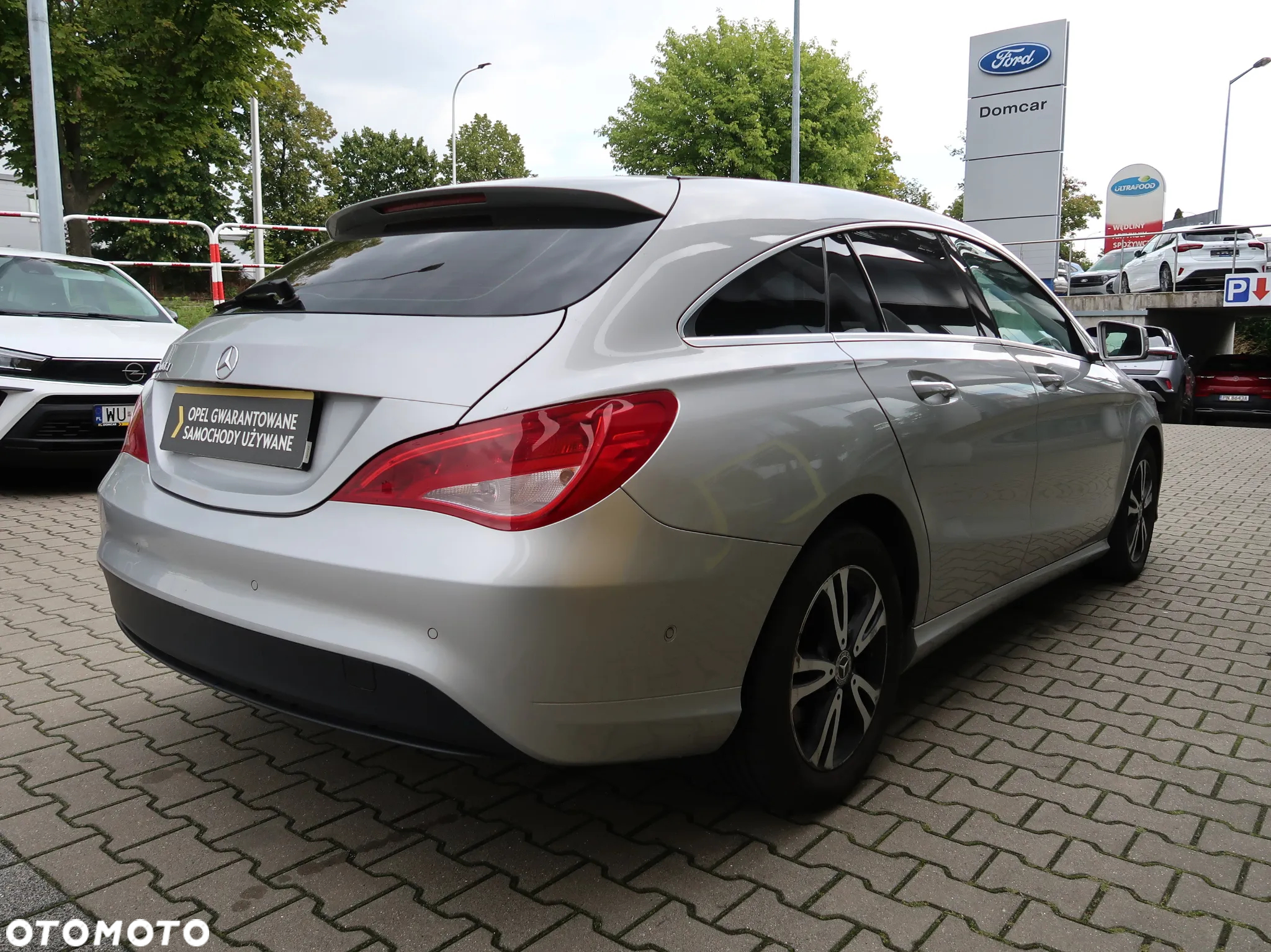 Mercedes-Benz CLA 200 d 7G-DCT Urban - 4