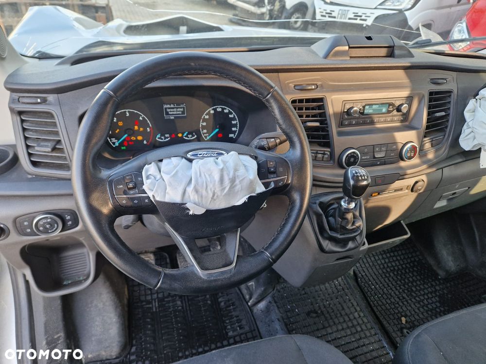 Ford Transit - 15