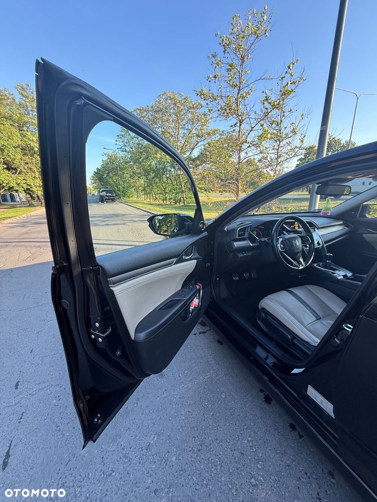 Honda Civic 1.5 T Prestige (Navi) - 18