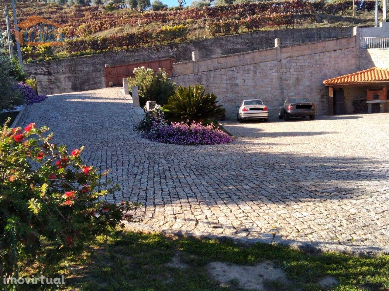 Moradia T6 - Grande imagem: 3/27