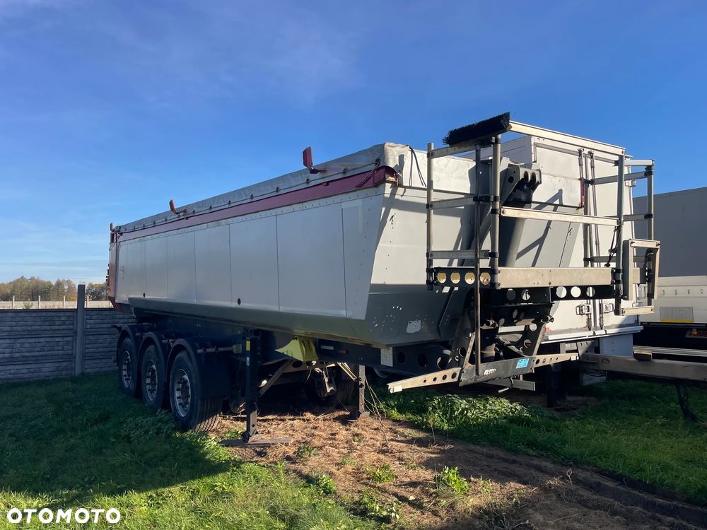Schmitz Cargobull SKI24 - 1
