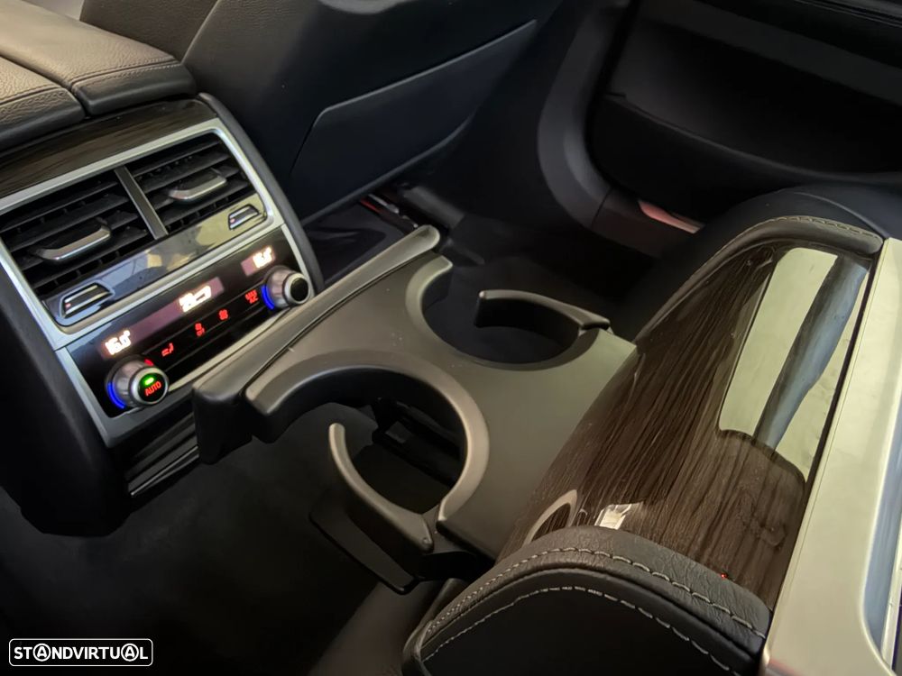 BMW 740 e iPerformance - 36