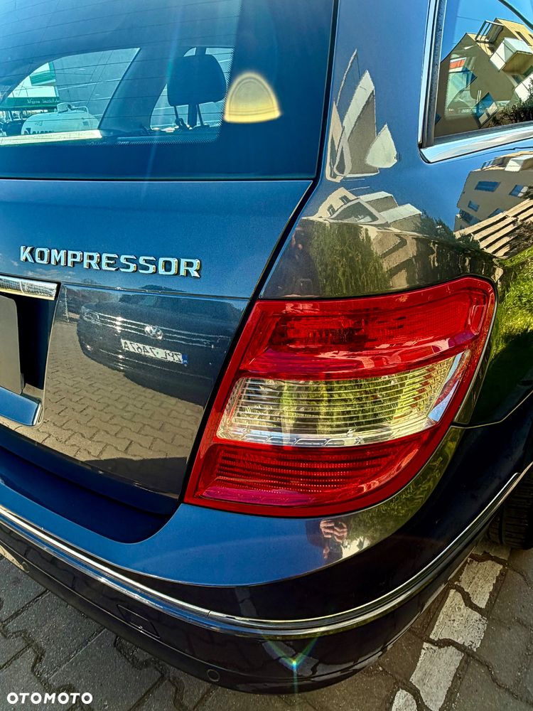 Mercedes-Benz Klasa C 200 (BlueEFFICIENCY) Elegance - 12