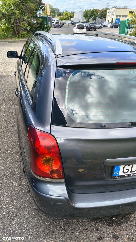 Toyota Avensis 2.0 VVT-i Prestige - 4