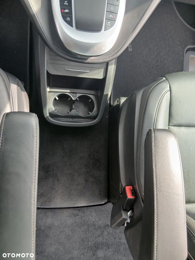 Mercedes-Benz Klasa V 300 d 4-Matic Avantgarde 9G-Tronic (d³ugi) - 16