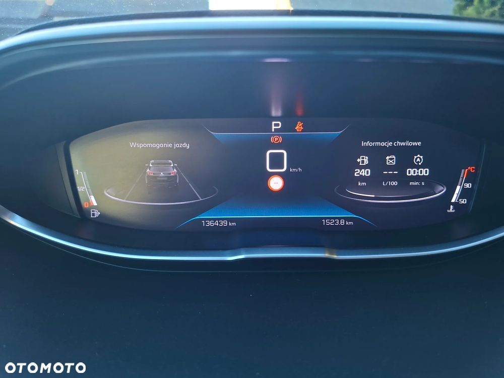 Peugeot 5008 - 10