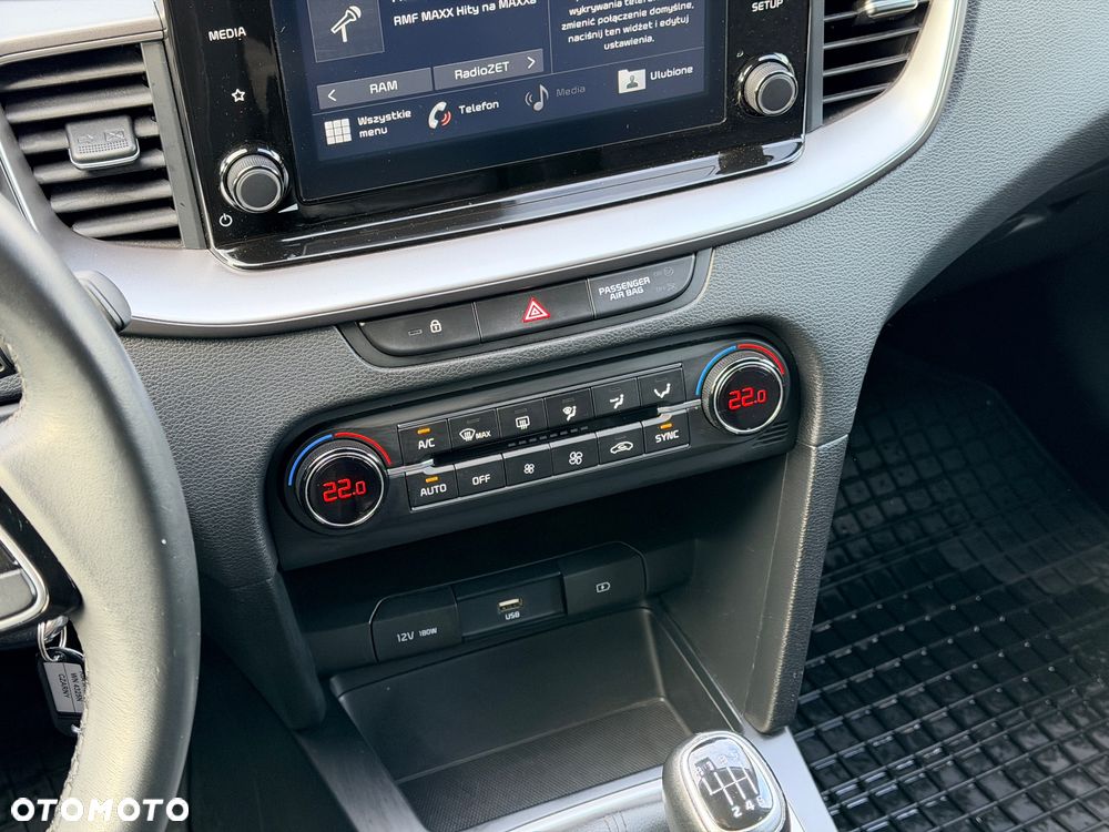 Kia XCeed 1.4 T-GDI M - 12
