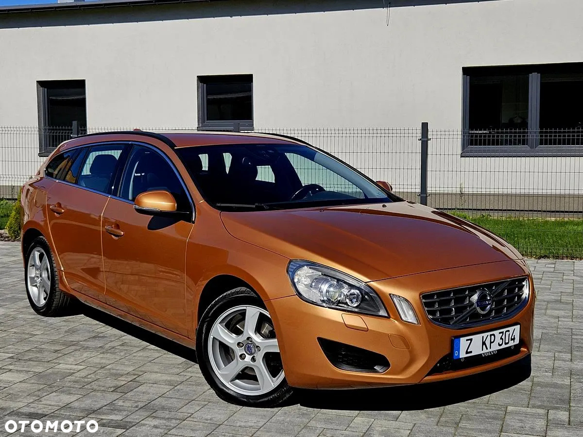 Volvo V60 D3 Summum - 14