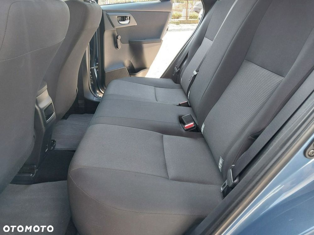 Toyota Auris 1.33 VVT-i Active - 19