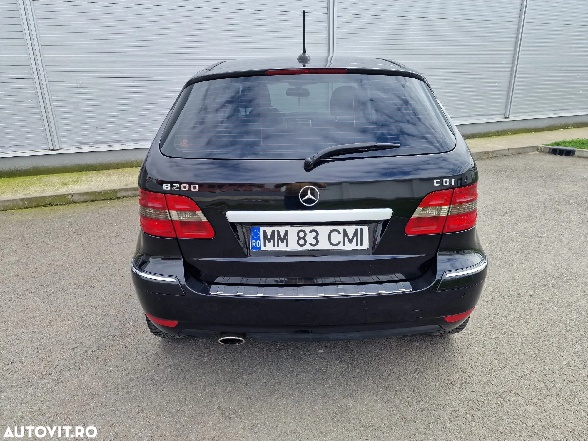 Mercedes-Benz B - 21