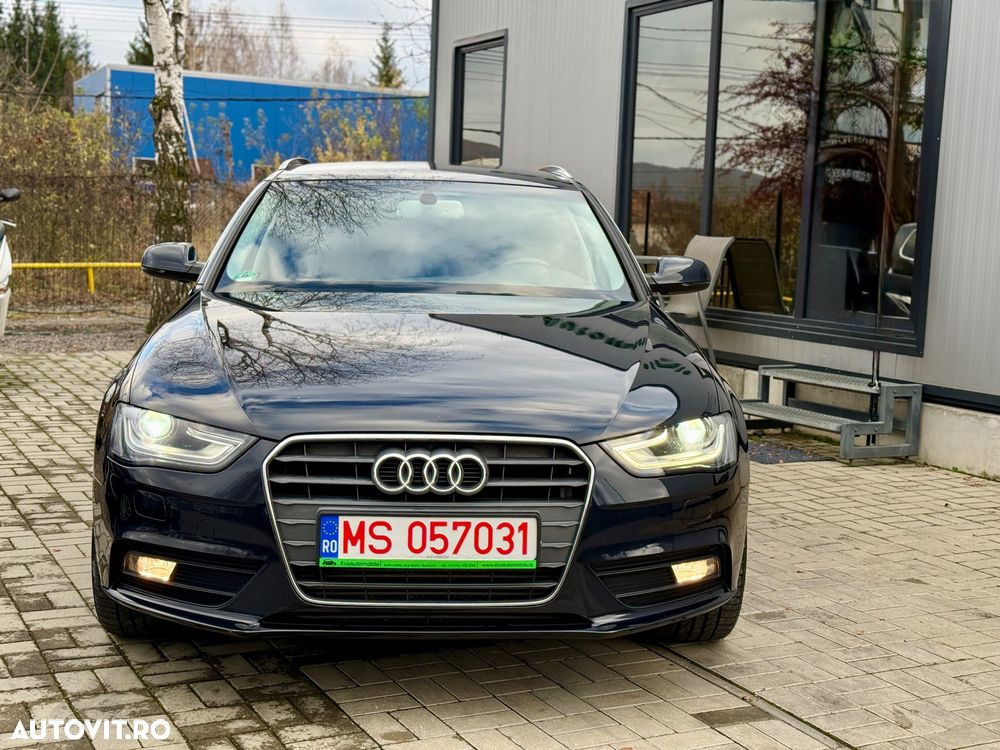 Audi A4 Avant 2.0 TDI DPF multitronic S line Sportpaket - 12