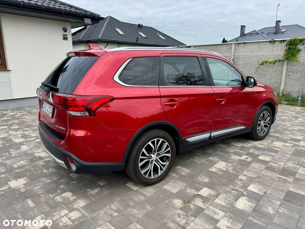 Mitsubishi Outlander - 3
